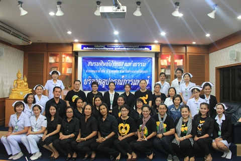 ผู้มีจิตศรัทธา ร่วมบริจาคอุปกรณ์ทางการแพทย์ให้แก่โรงพยาบาลเกษตรสมบูรณ์