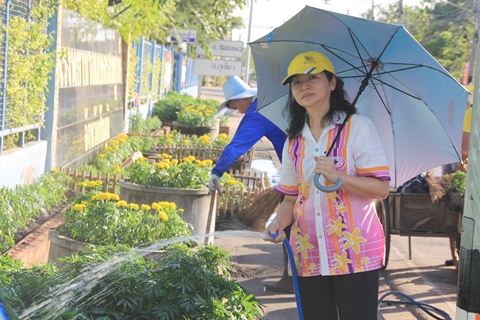 กิจกรรม ปลูกดอกดาวเรืองเพื่อปรับปรุงภูมิทัศน์บริเวณหน้าโรงพยาบาล