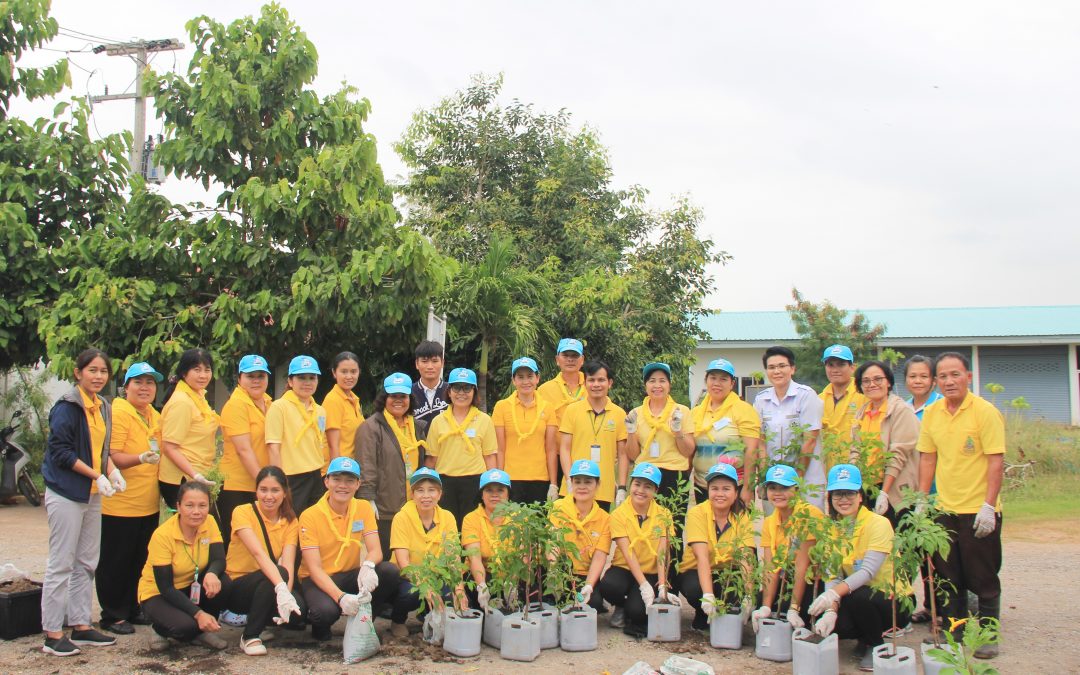 กิจกรรมจิตอาสาปลูกต้นทองอุไรและต้นคุณนายตื่นสาย บริเวณโรงเพาะชำโรงพยาบาลเกษตรสมบูรณ์